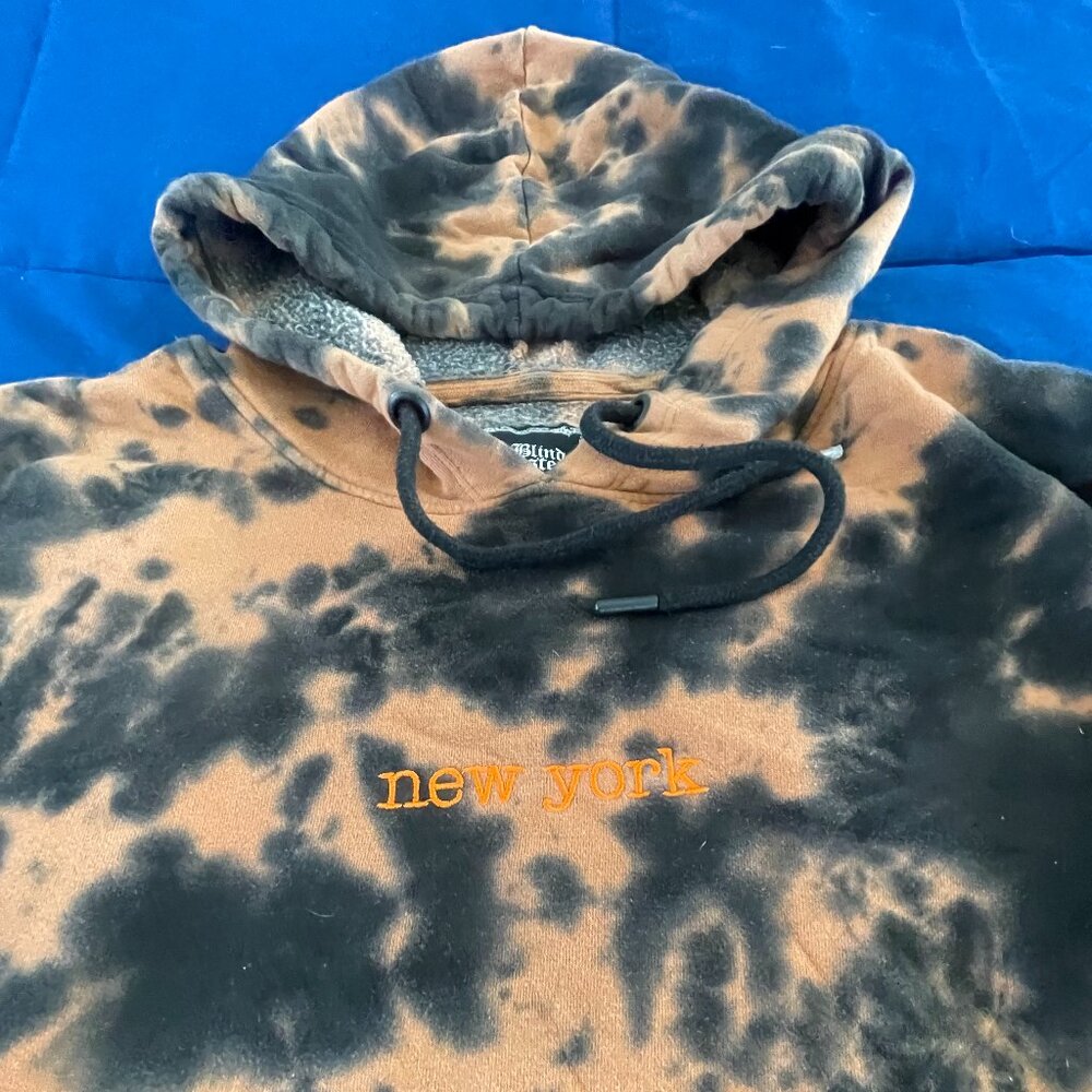 Custom Tie-Dye Butterfly Sweatsuit Set - "New York" Hoodie & Joggers - Picture 9 of 9